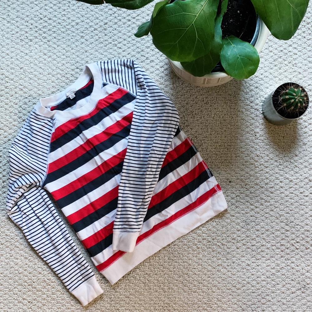 Gap striped long sleeved shirt